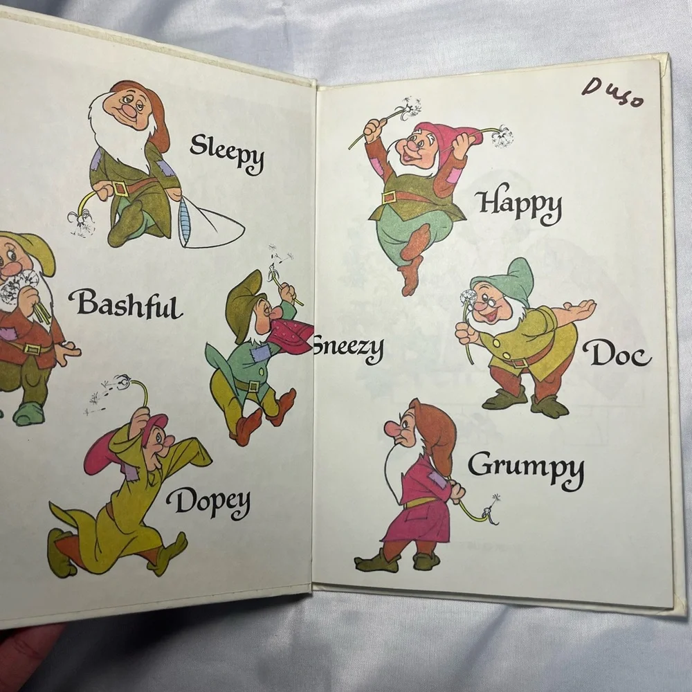 Vintage 1973 Walt Disney Snow White and the Seven Dwarfs Hardcover Book